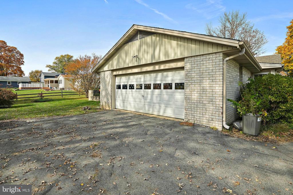 9208 Gue Rd