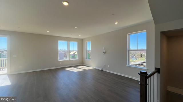 10044 Lewis Dr