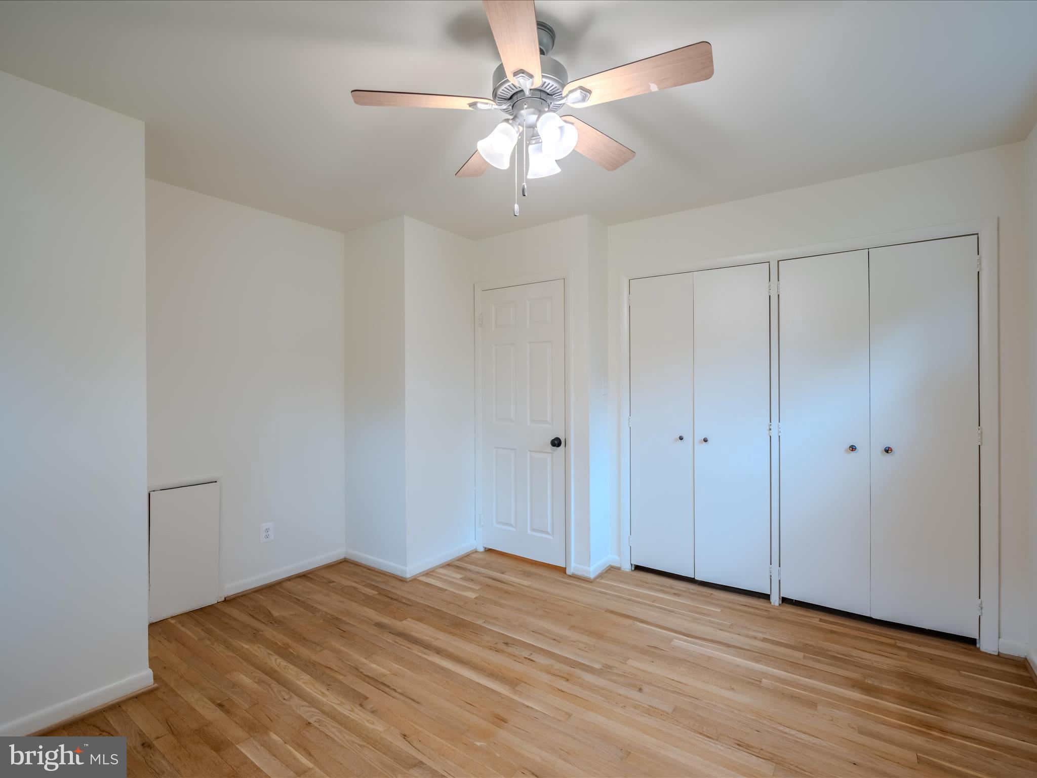 1225 Gladstone Dr