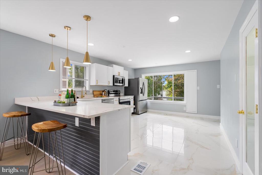 9506 Biltmore Dr