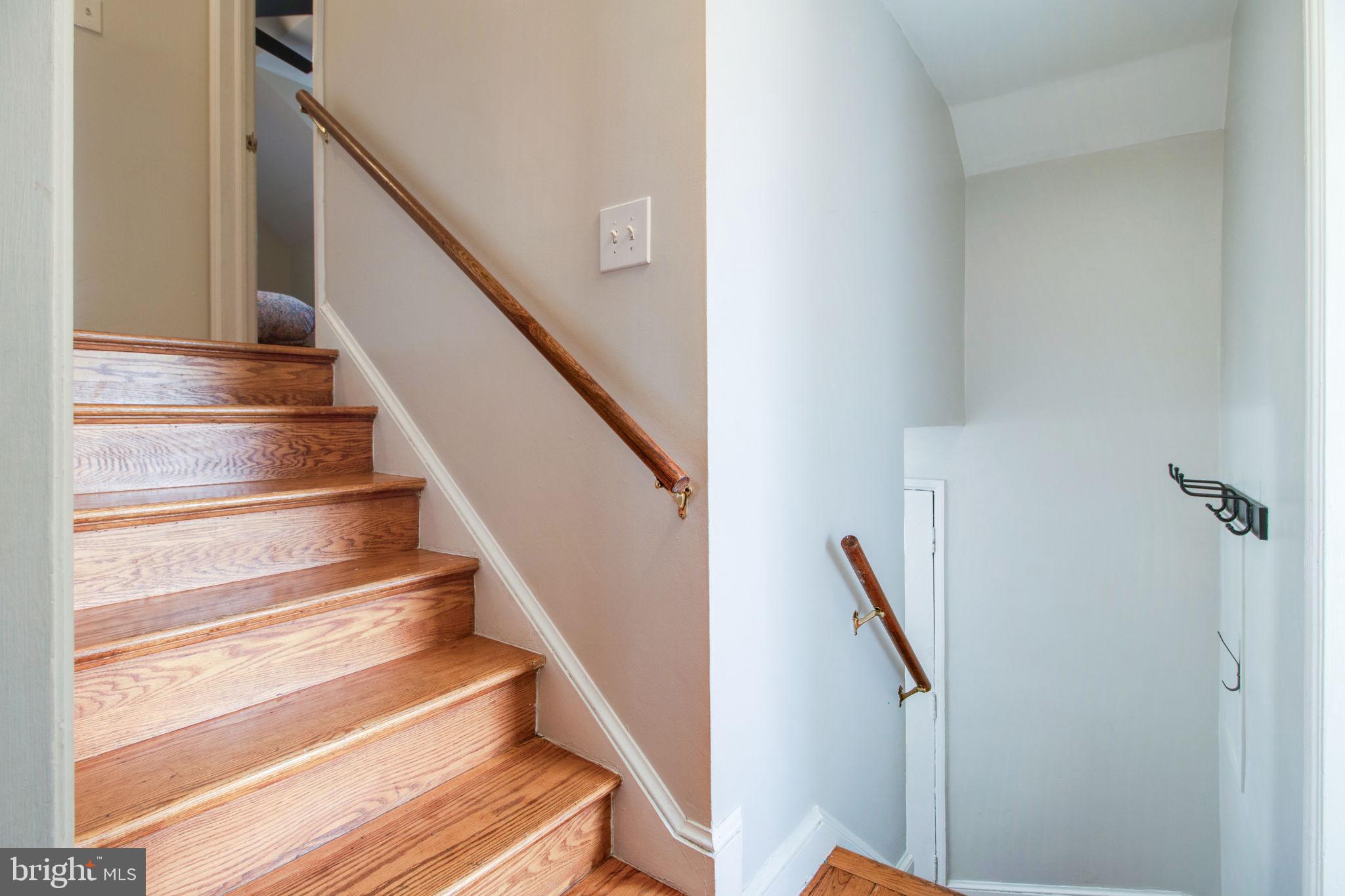 1109 Carson St