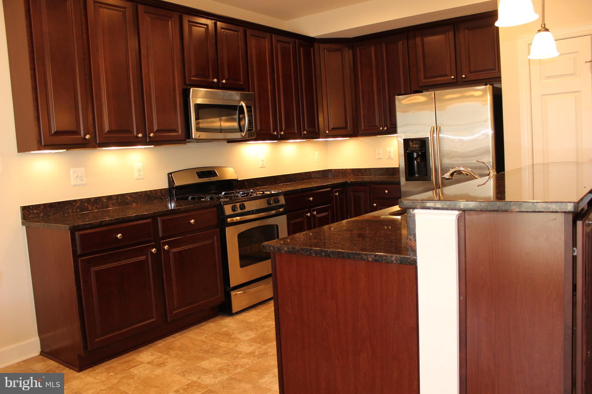 239 COMMUNITY CENTER AVE #239