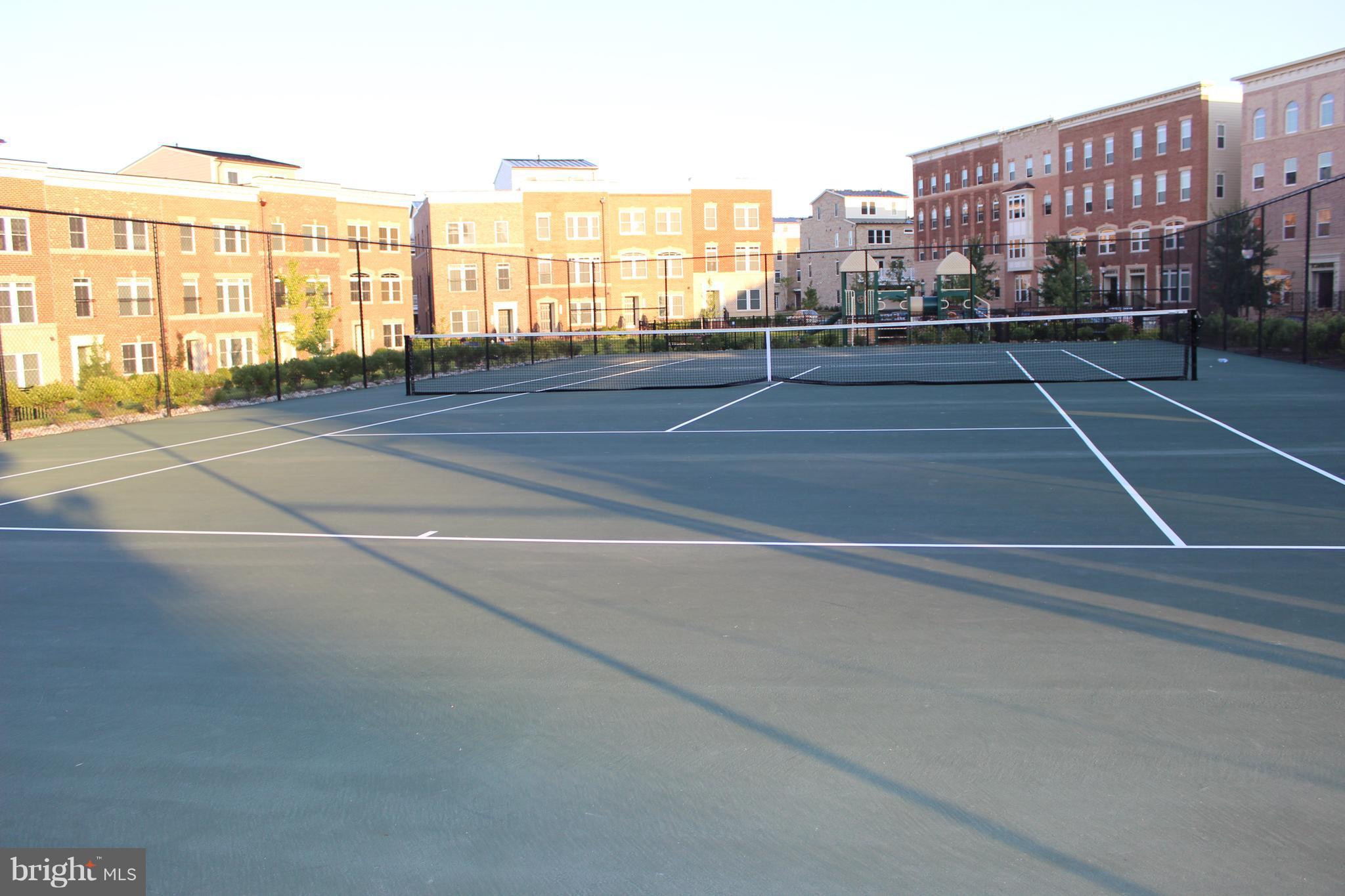 239 COMMUNITY CENTER AVE #239