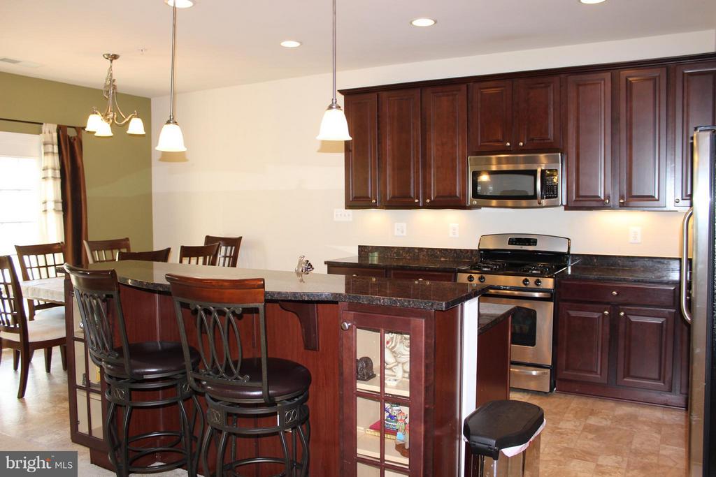 239 COMMUNITY CENTER AVE #239