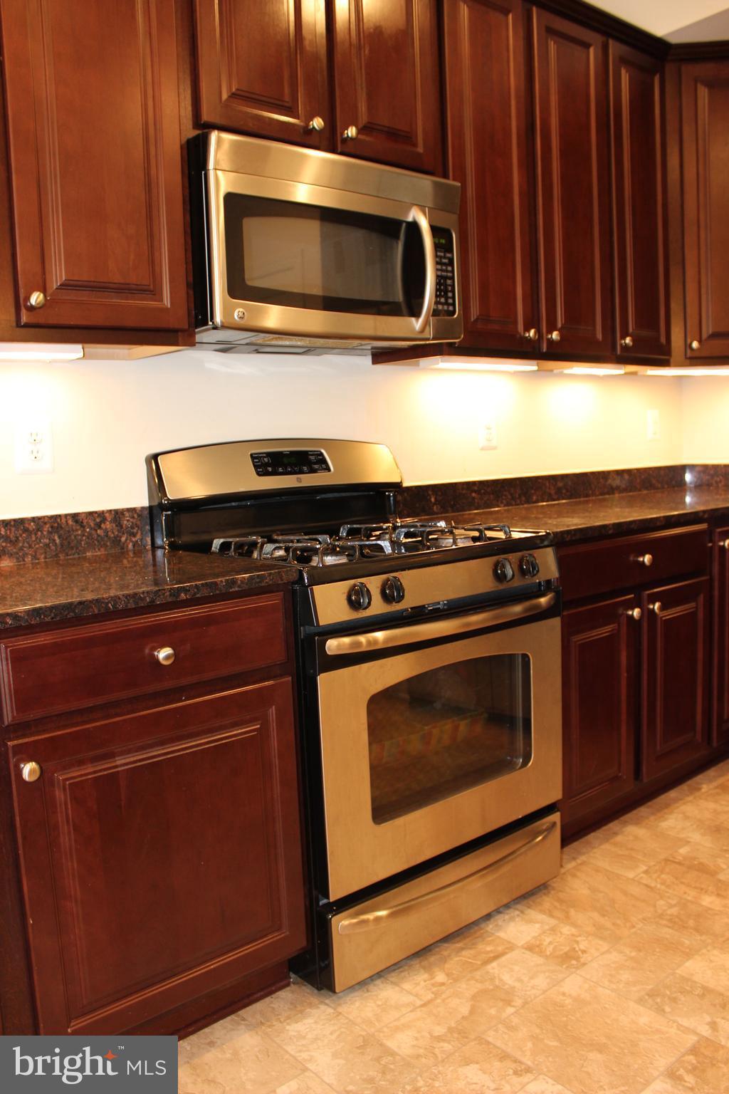 239 COMMUNITY CENTER AVE #239