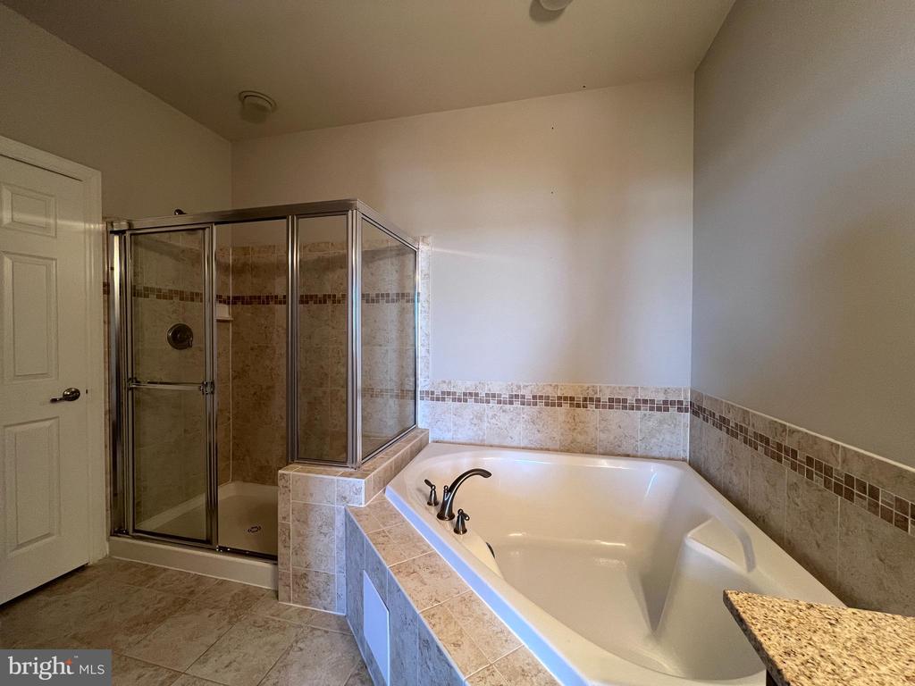239 COMMUNITY CENTER AVE #239