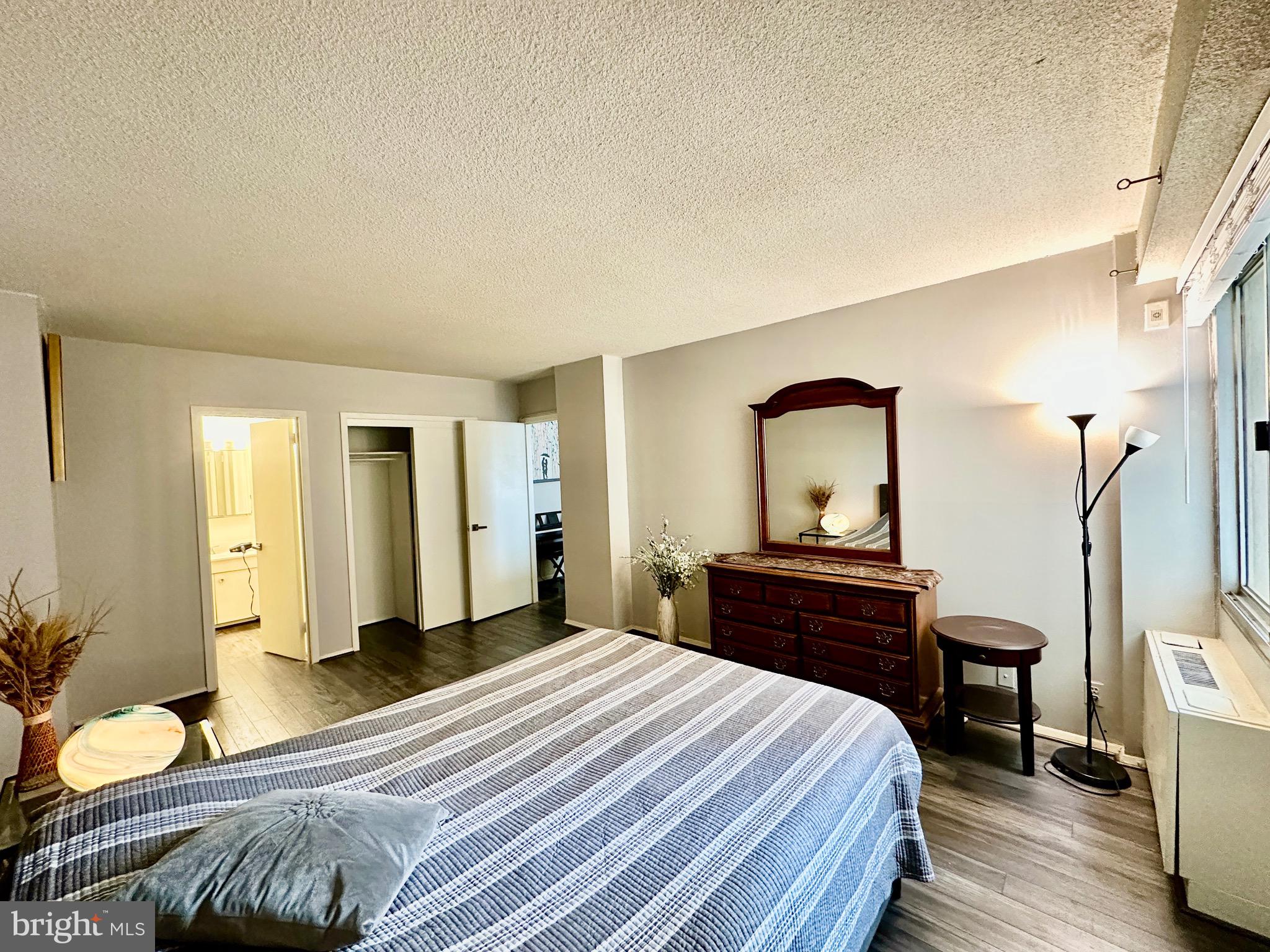 4515 Willard Ave #1915s