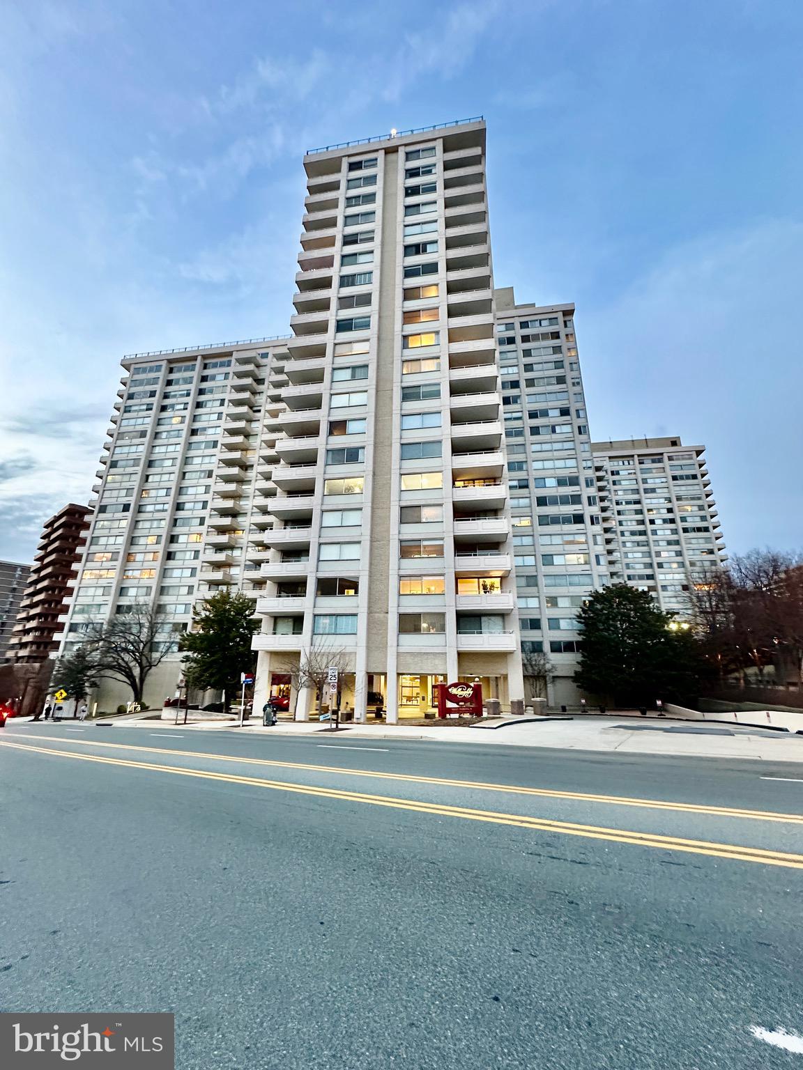 4515 Willard Ave #1915s