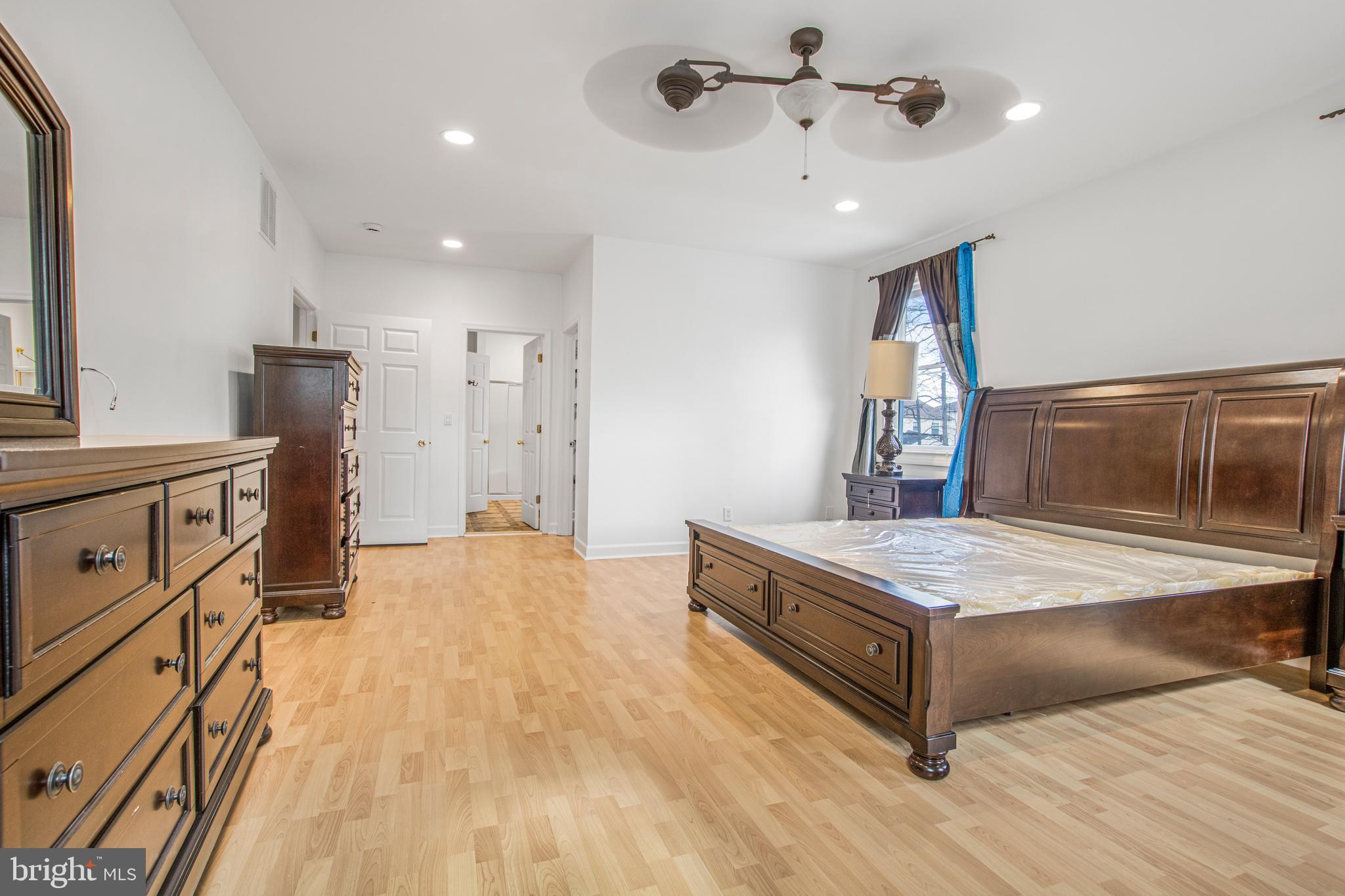 18305 SWAN STREAM DR