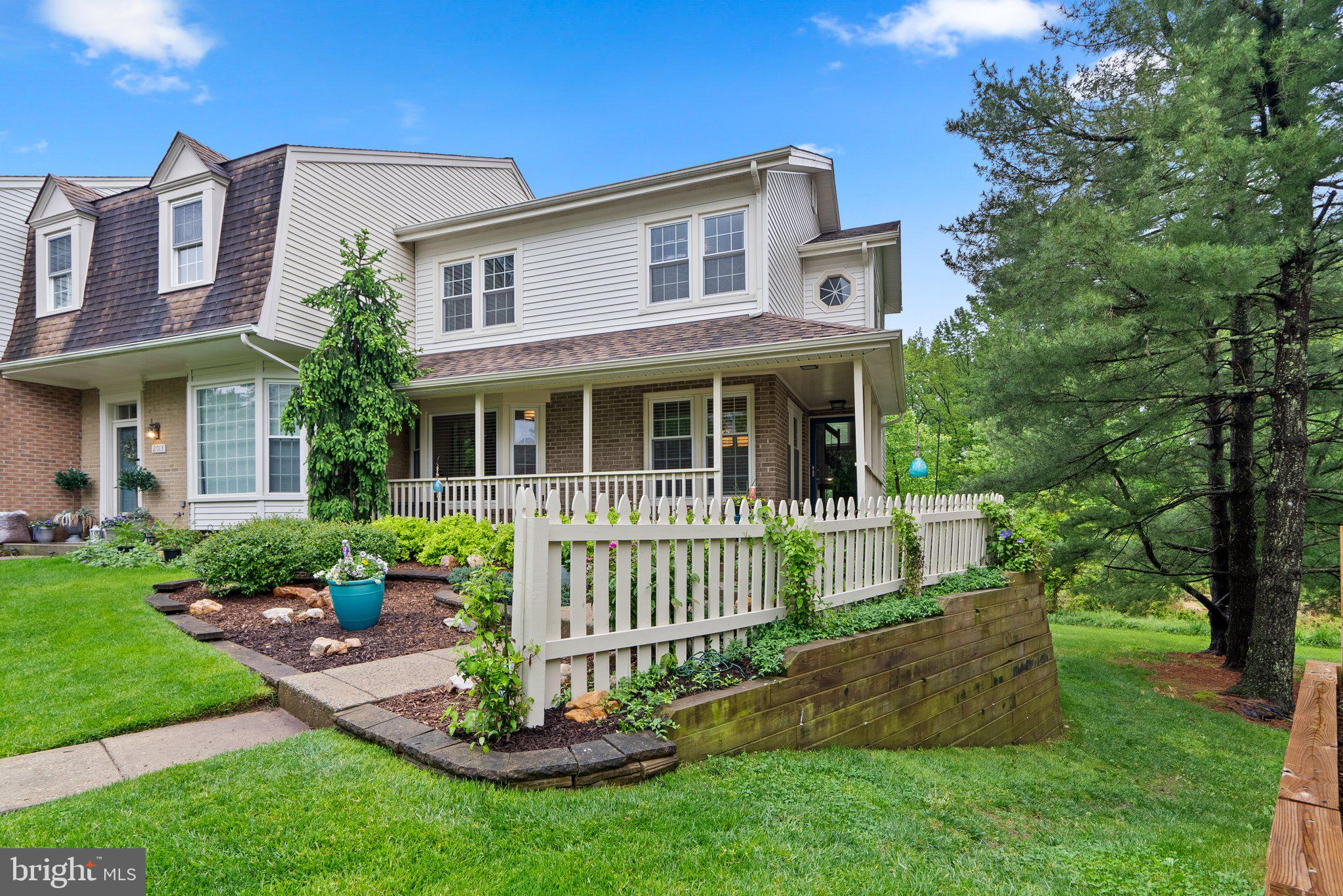 2015 Hickory Hill Ln