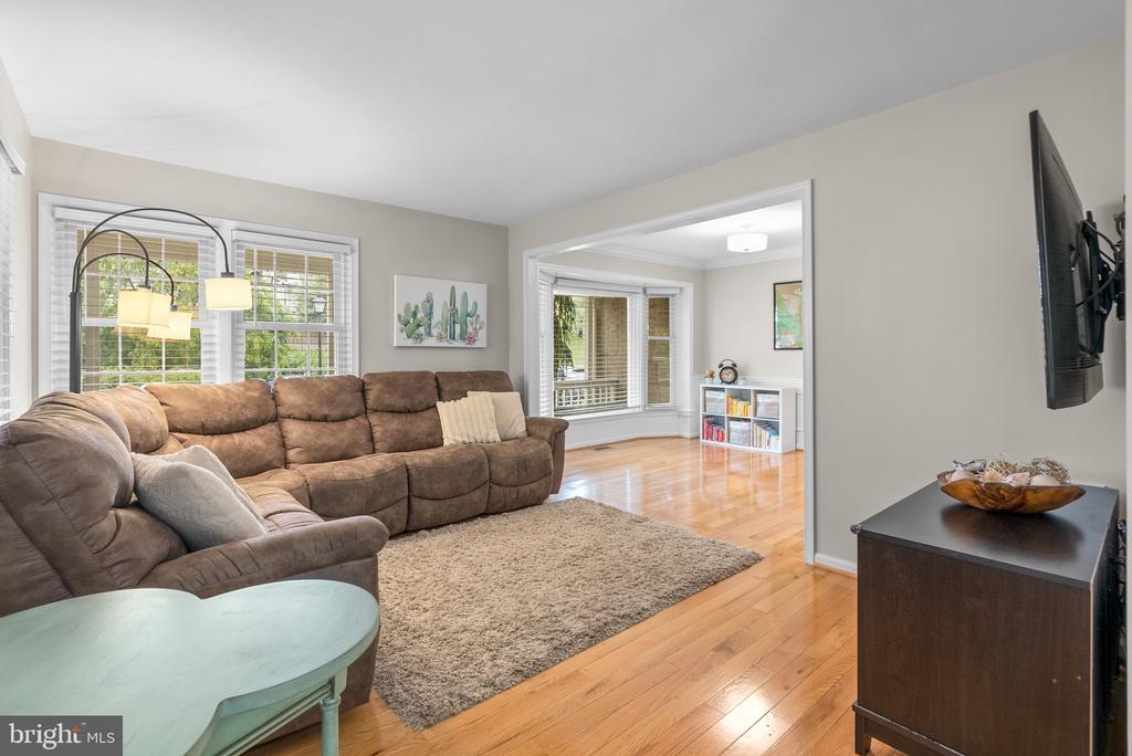 2015 Hickory Hill Ln