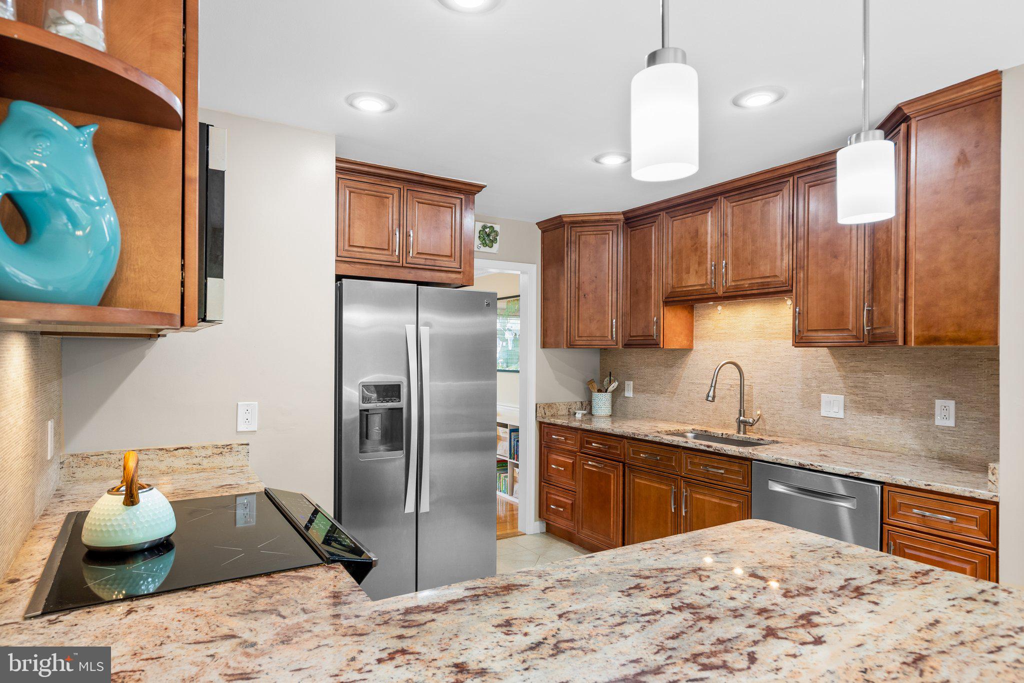 2015 Hickory Hill Ln