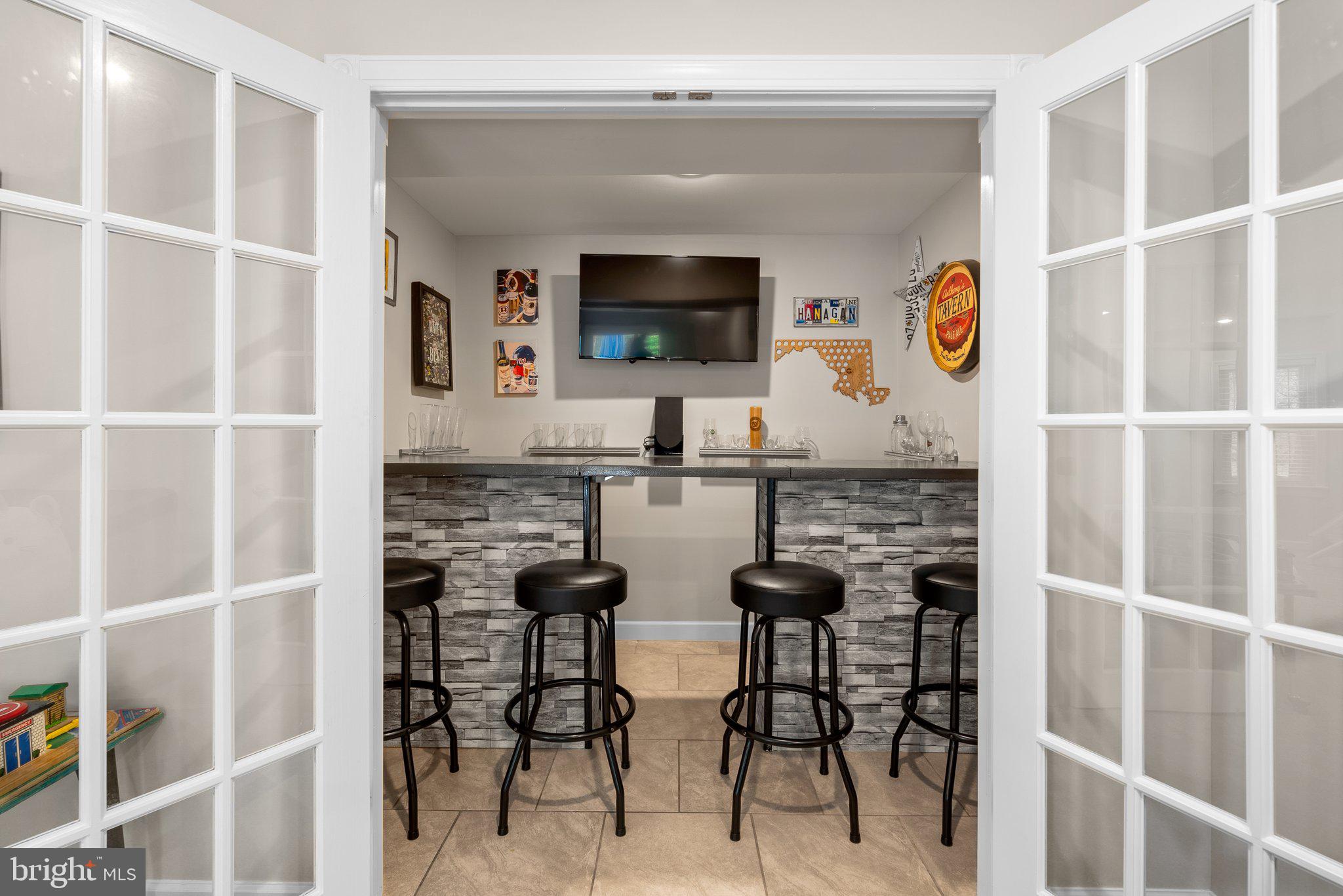 2015 Hickory Hill Ln