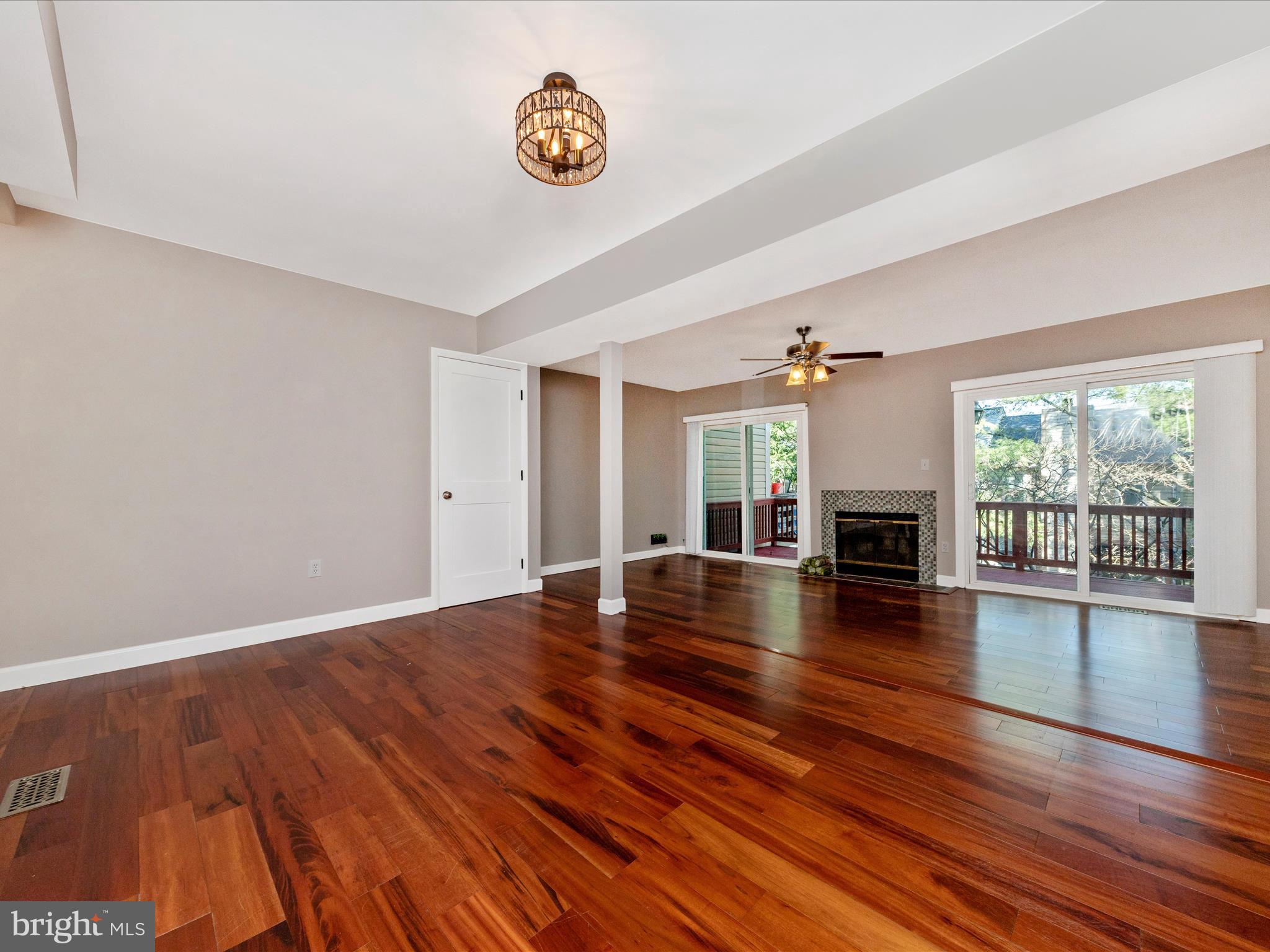 25 Wheatfield Ct