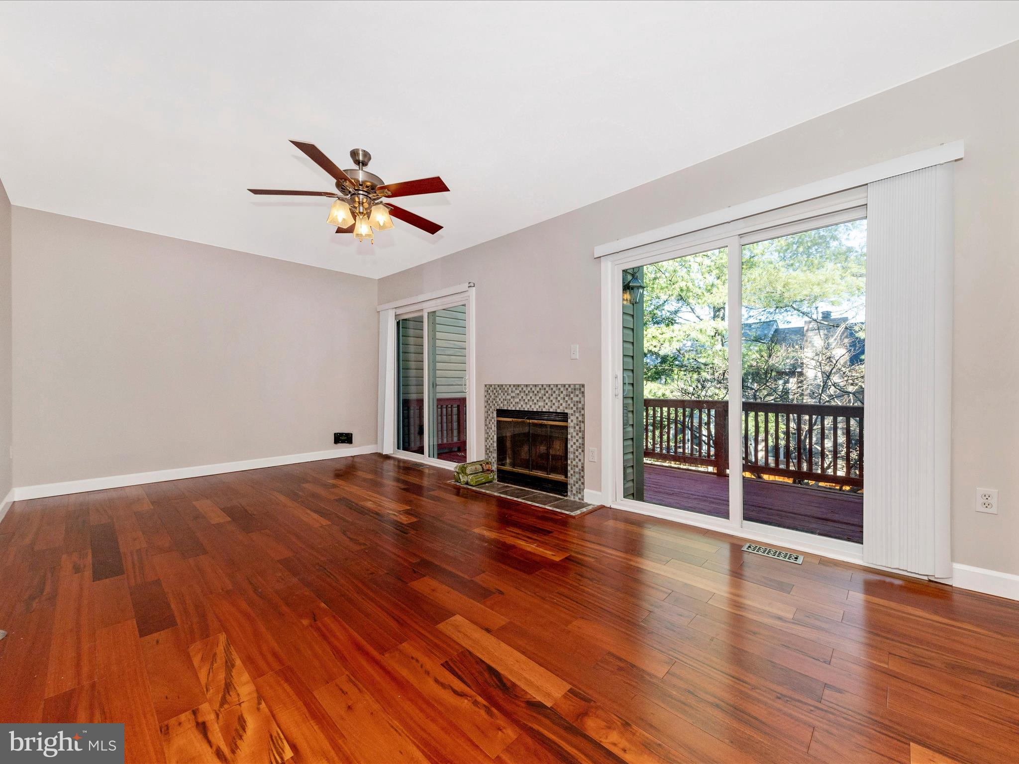 25 Wheatfield Ct