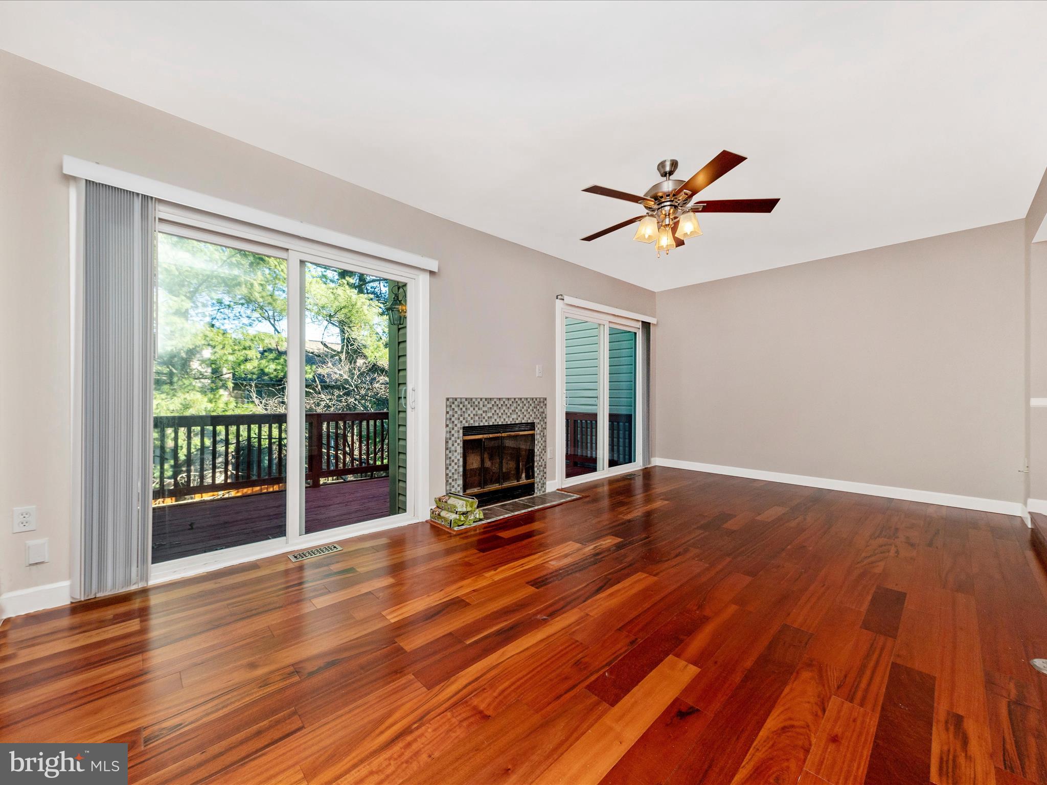 25 Wheatfield Ct