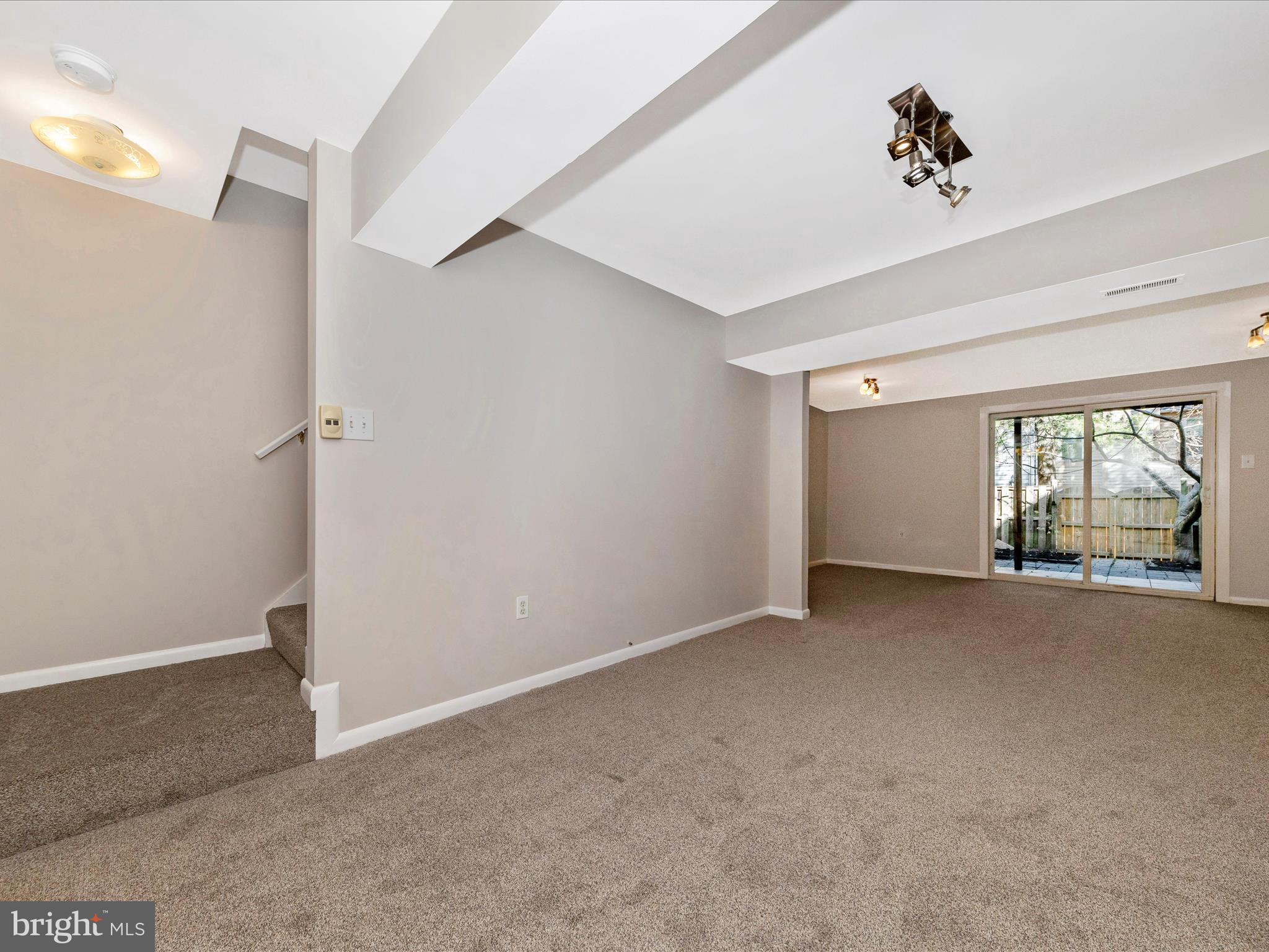 25 Wheatfield Ct
