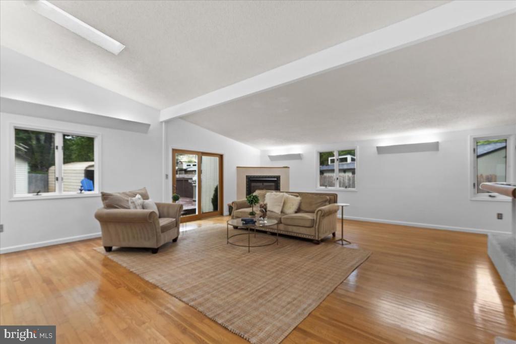 11801 Cherry Grove Dr