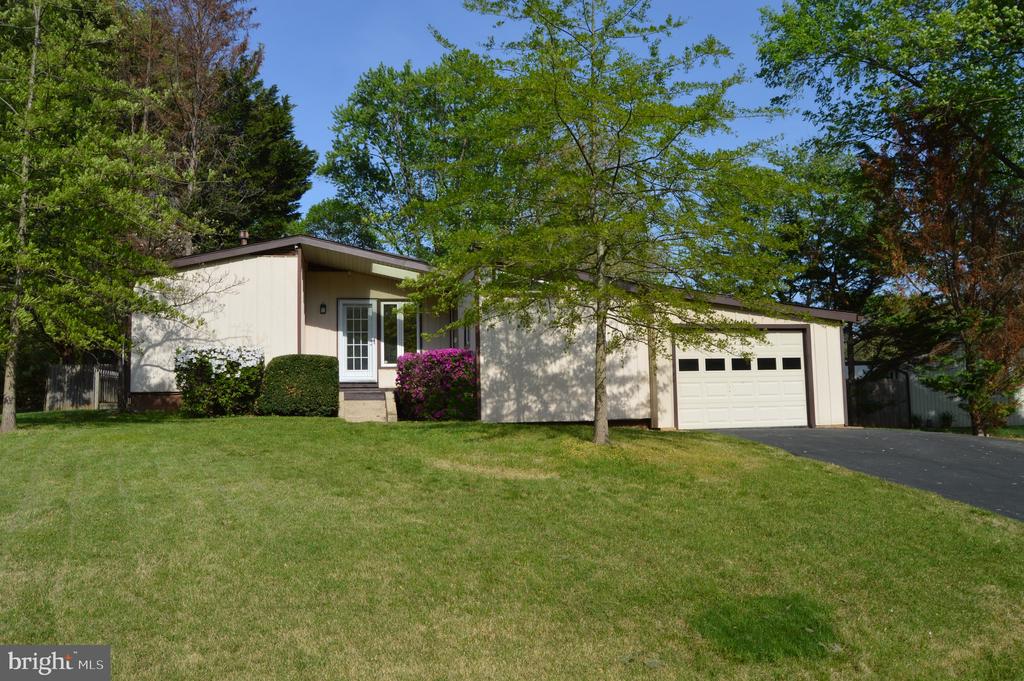 11801 Cherry Grove Dr
