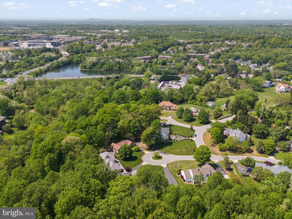 7436 Ottenbrook Ter