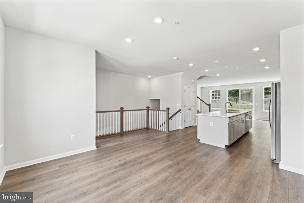 10162 Kings Grove Way