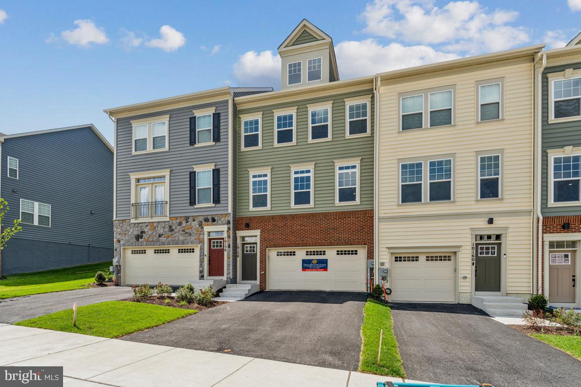 10158 Kings Grove Way