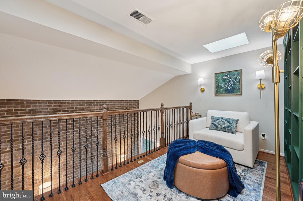 19120 Roman Way