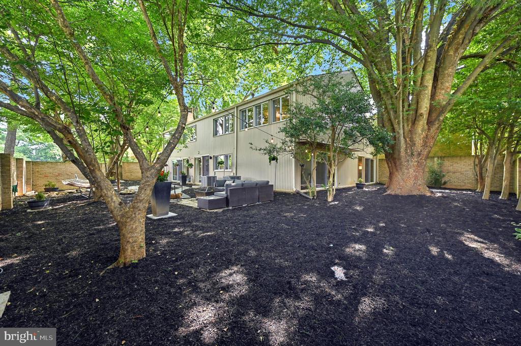 19120 Roman Way