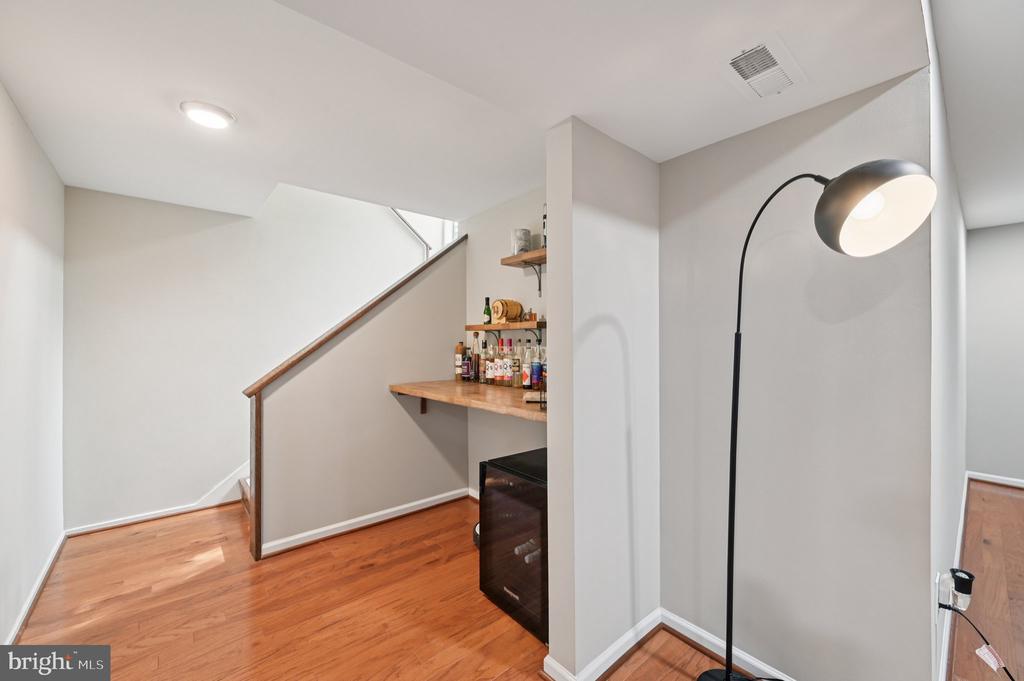 19120 Roman Way