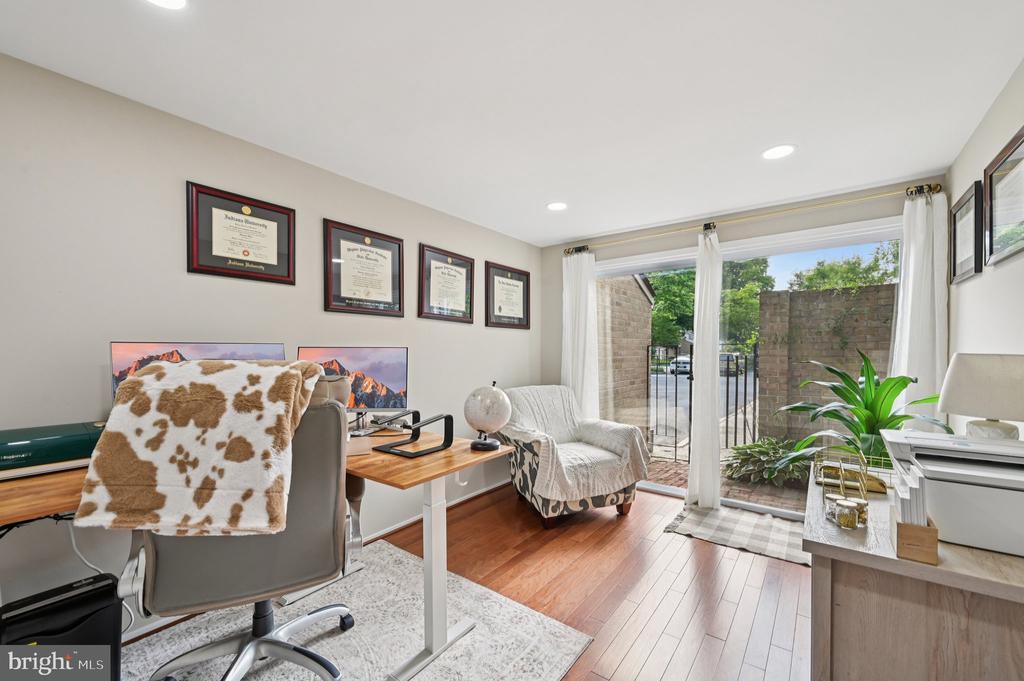 19120 Roman Way