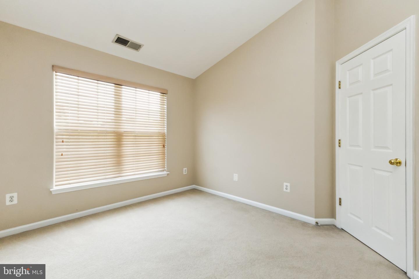 49 Inkberry Cir