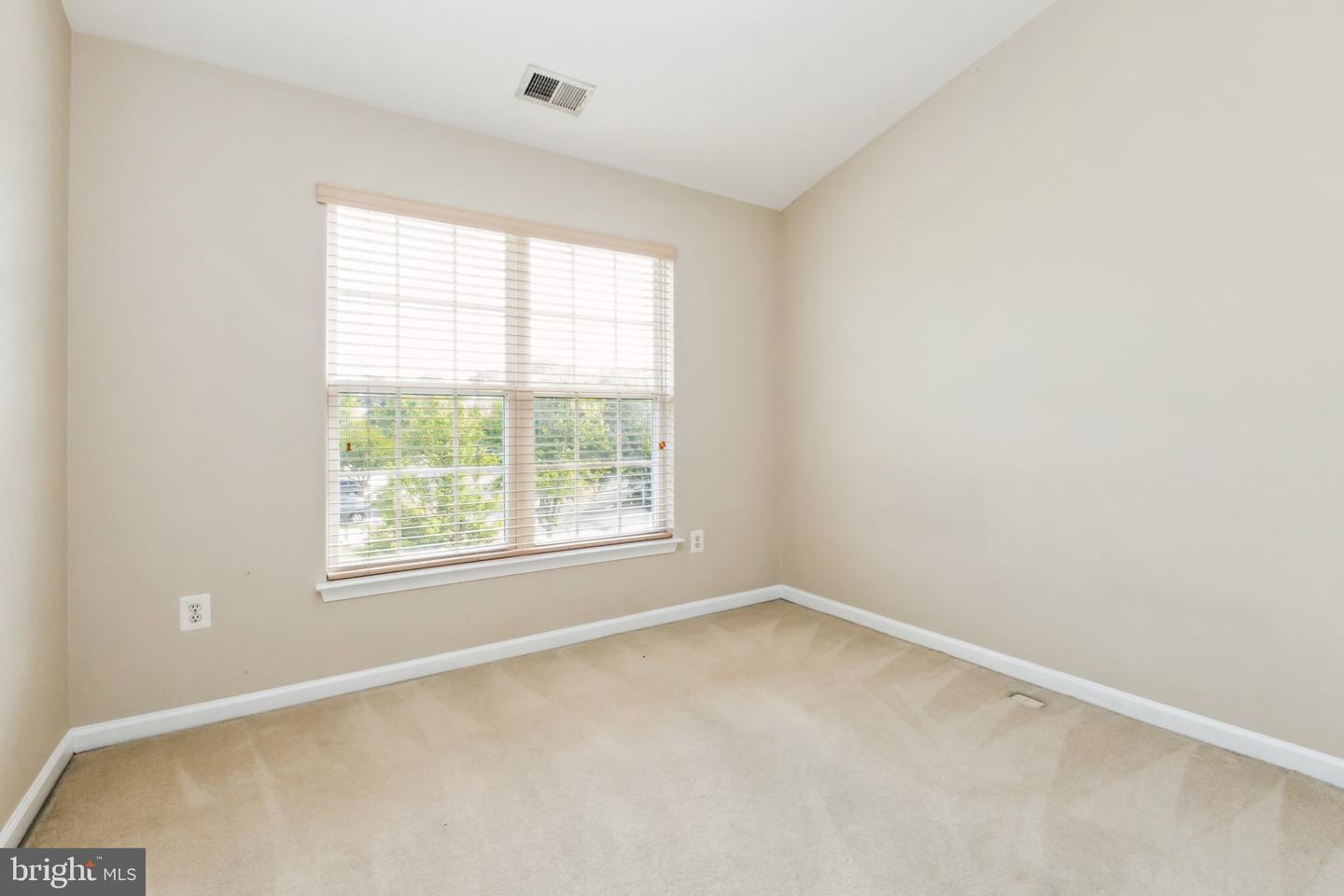 49 Inkberry Cir