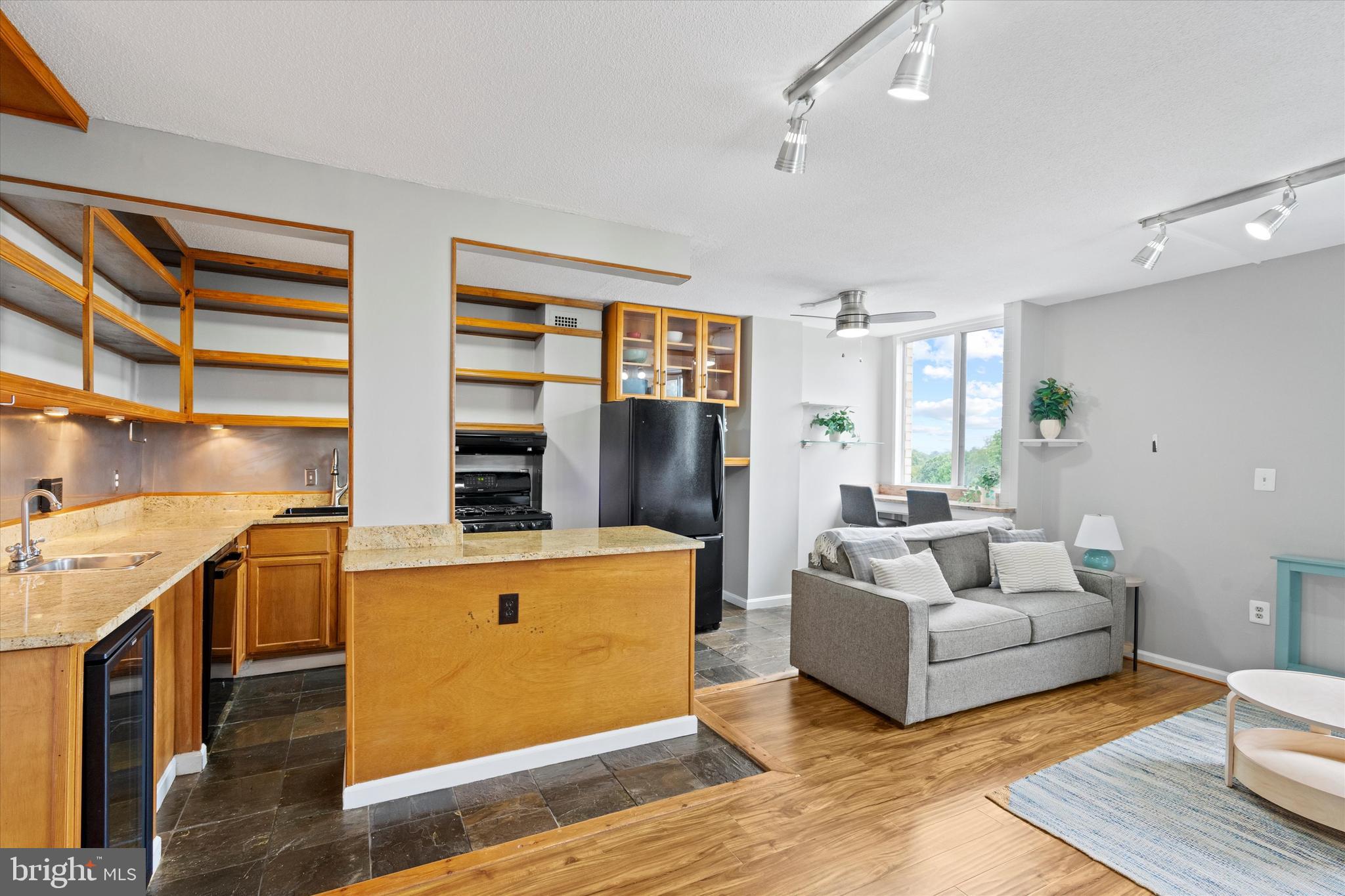 4242 EAST WEST HIGHWAY 406