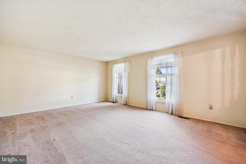 17217 BERCLAIR TERRACE