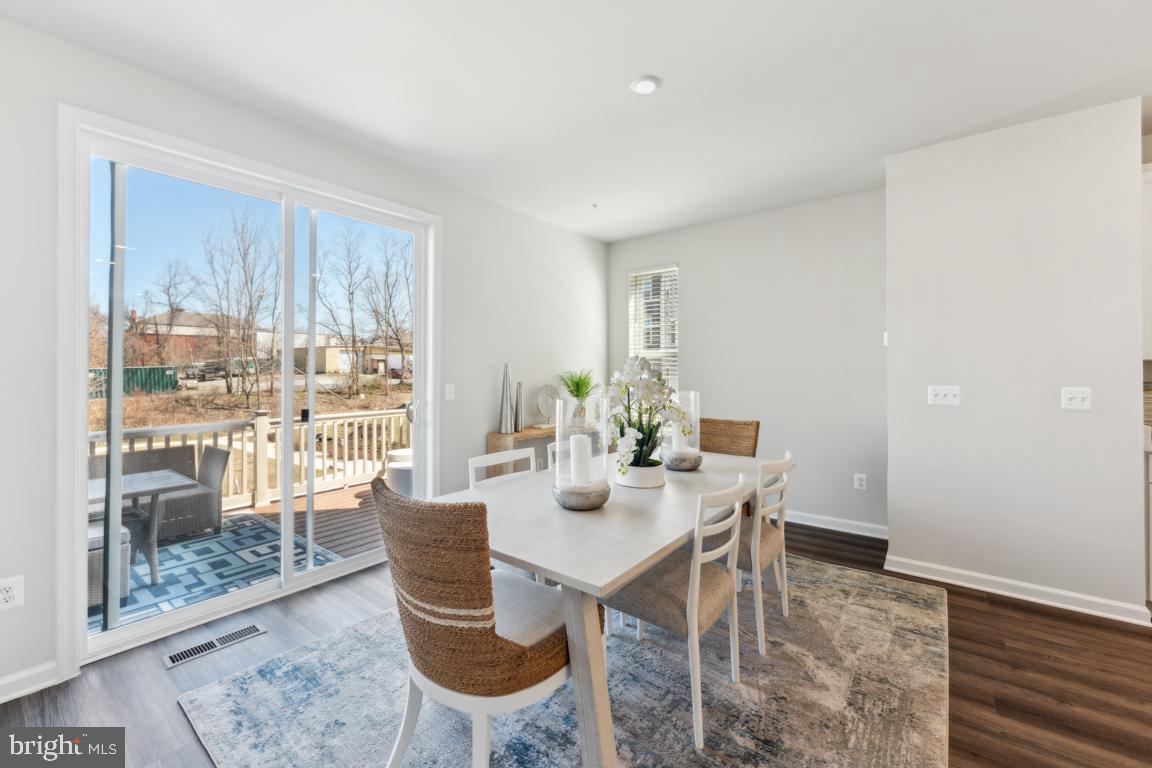 10121 KINGS GROVE WAY LOT 15