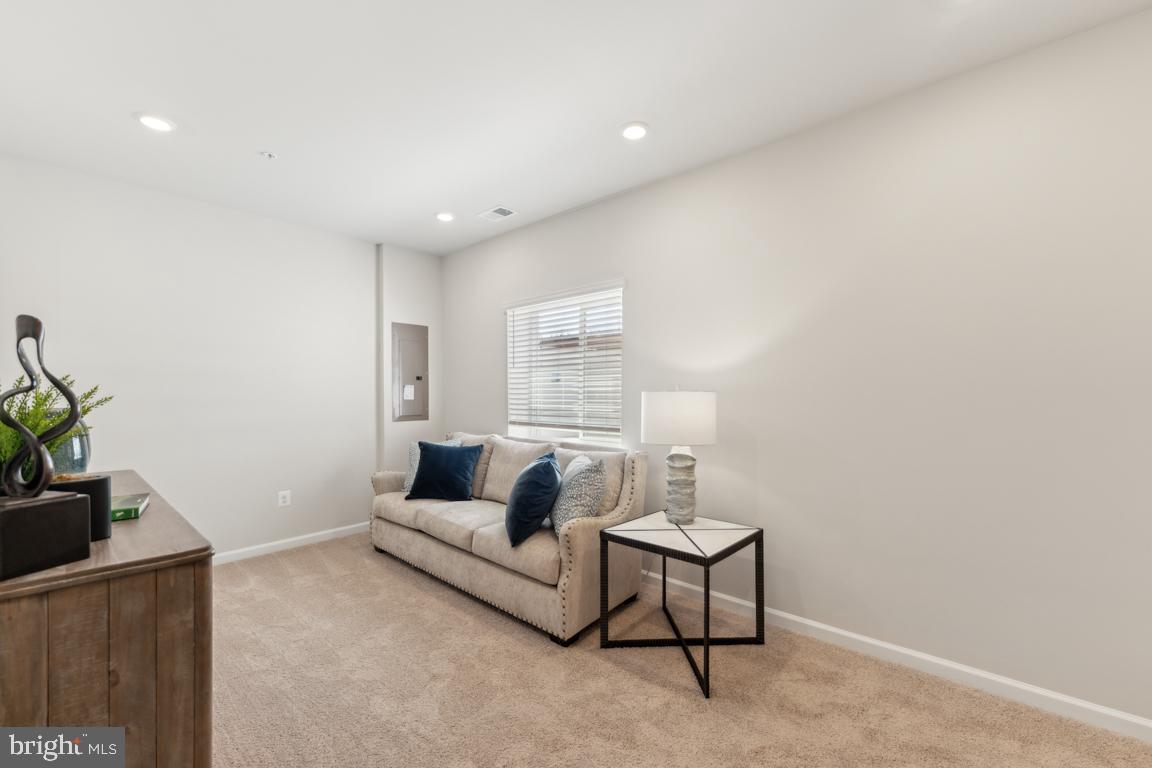 10121 KINGS GROVE WAY LOT 15