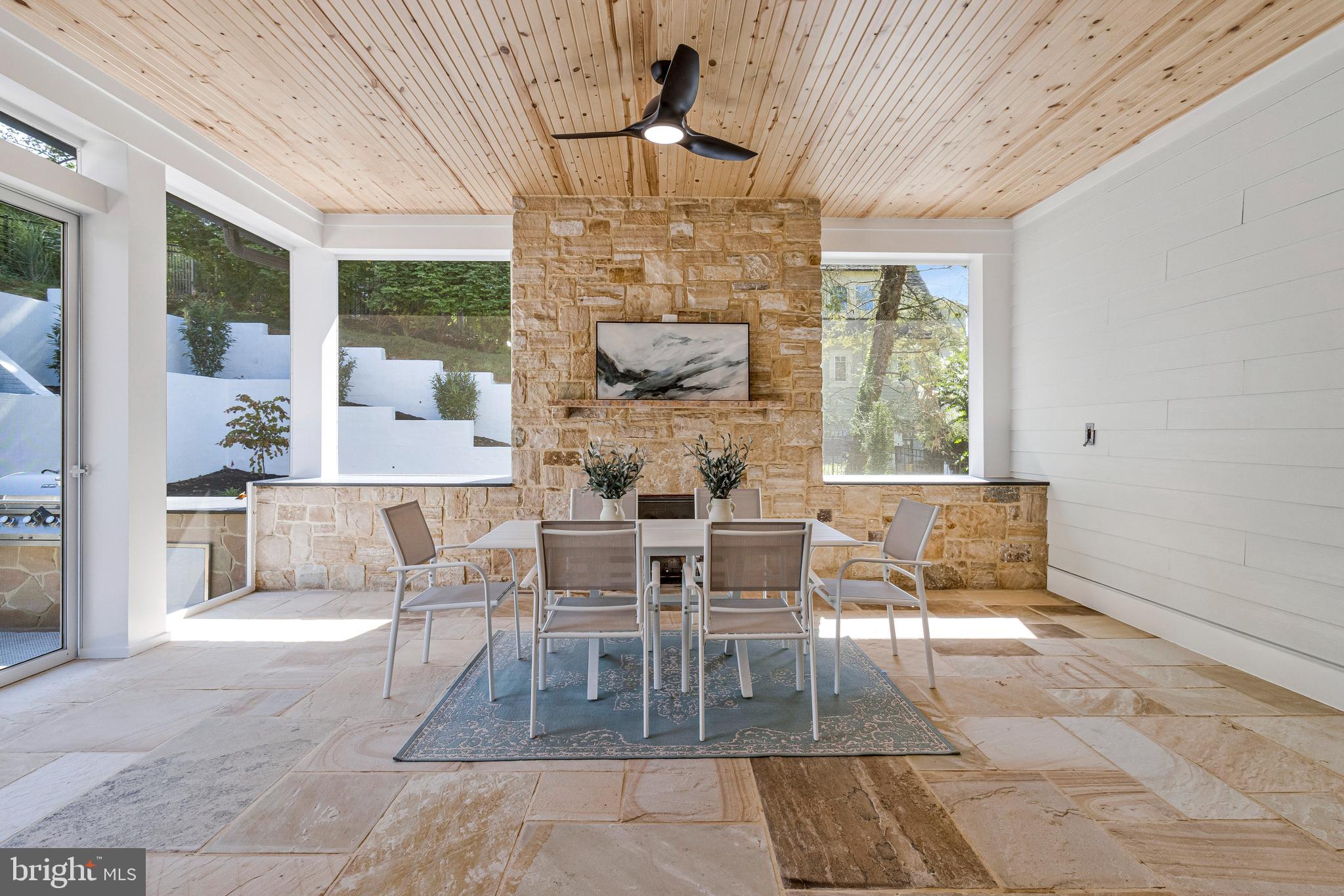 6611 LYBROOK COURT