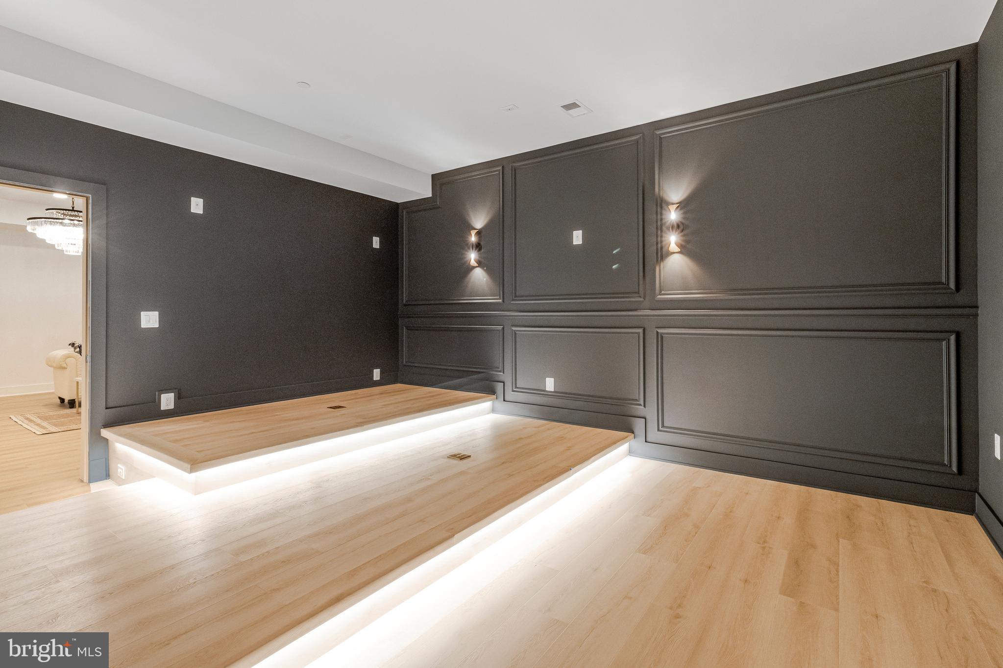 6611 LYBROOK COURT