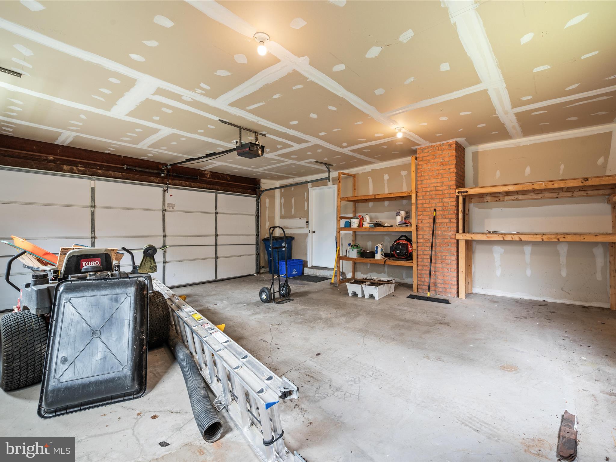 11110 HOFFMAN DRIVE