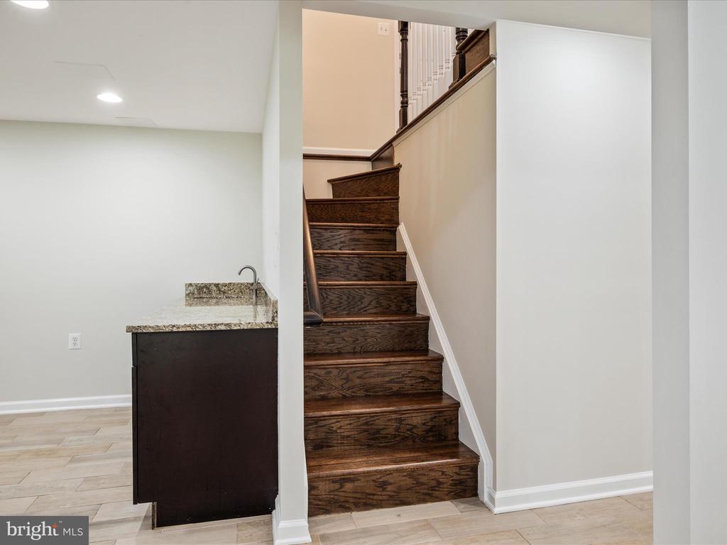 11110 HOFFMAN DRIVE
