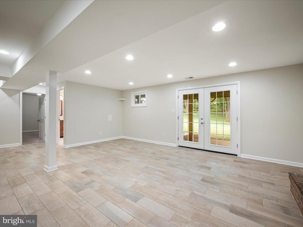 11110 HOFFMAN DRIVE