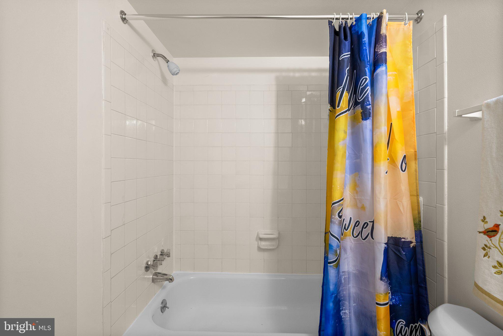 435 CHRISTOPHER AVENUE 23