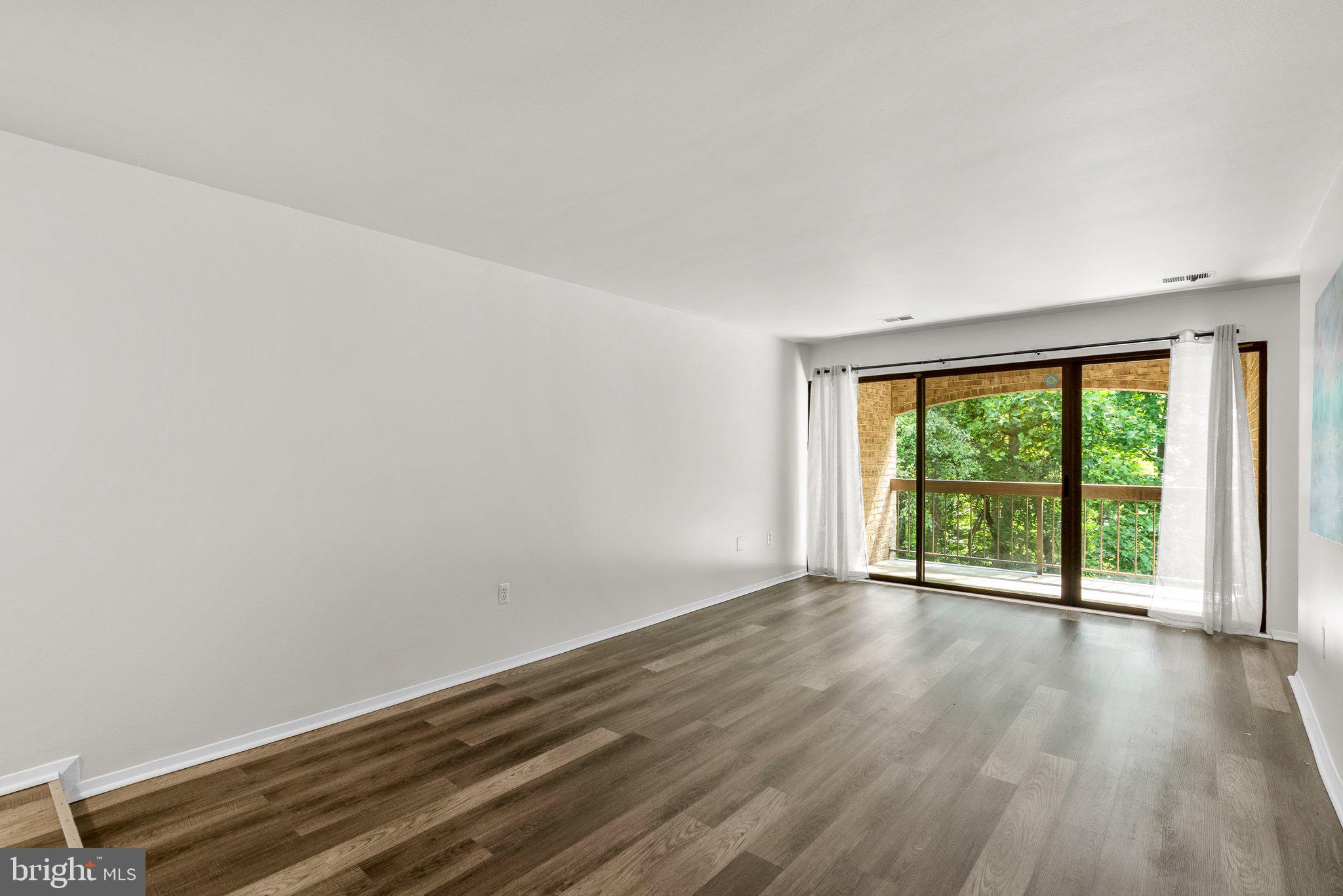 435 CHRISTOPHER AVENUE 23