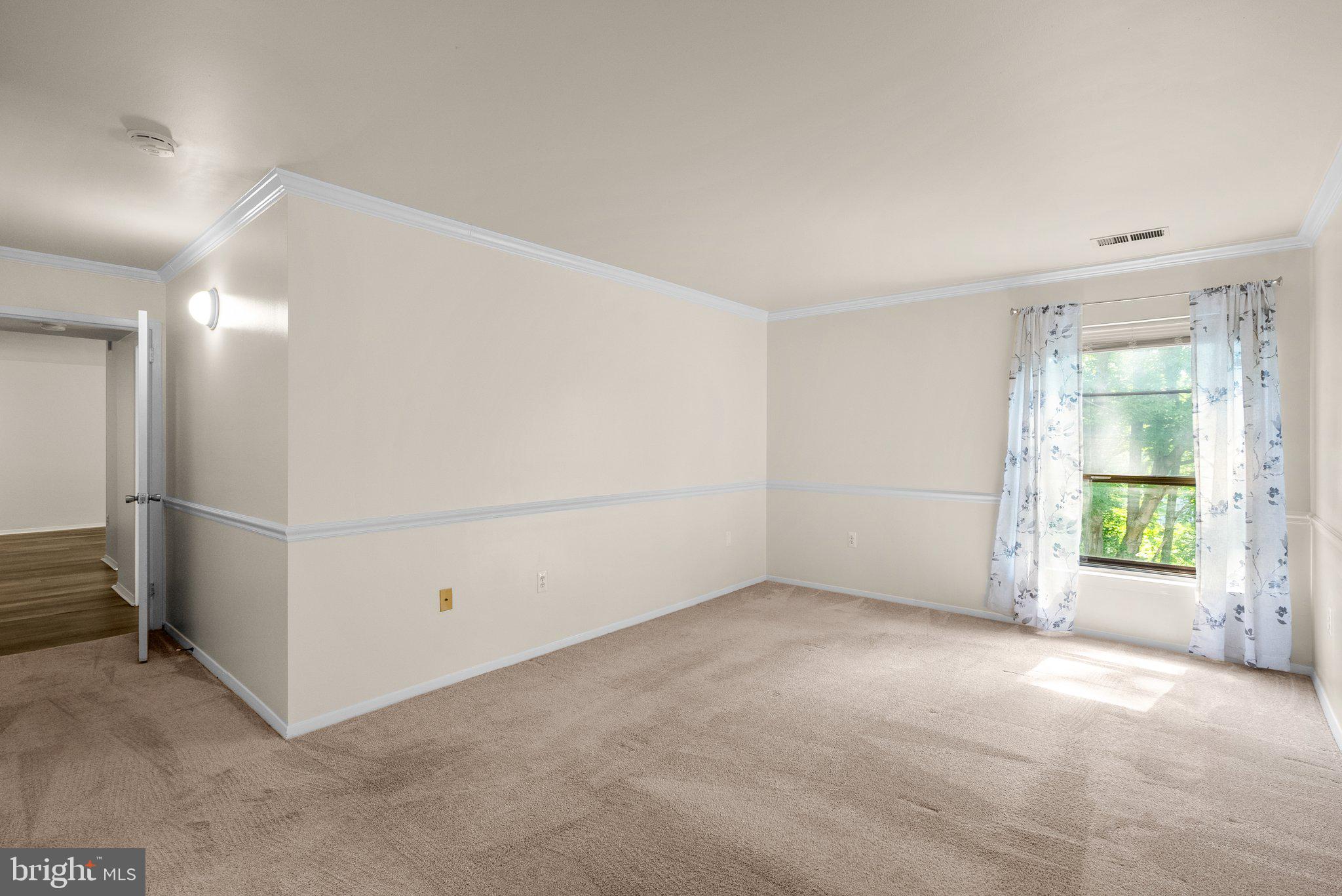 435 CHRISTOPHER AVENUE 23