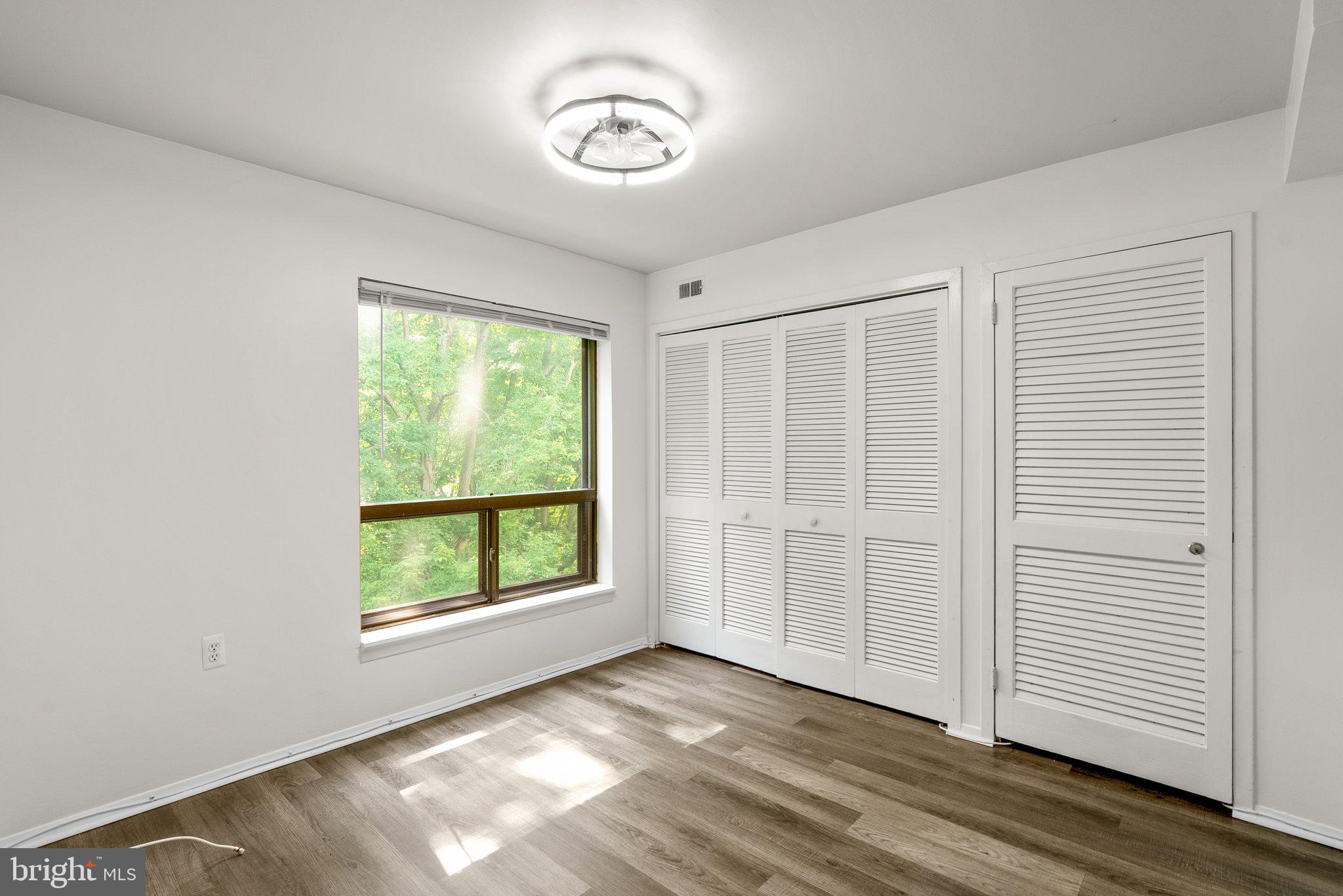 435 CHRISTOPHER AVENUE 23