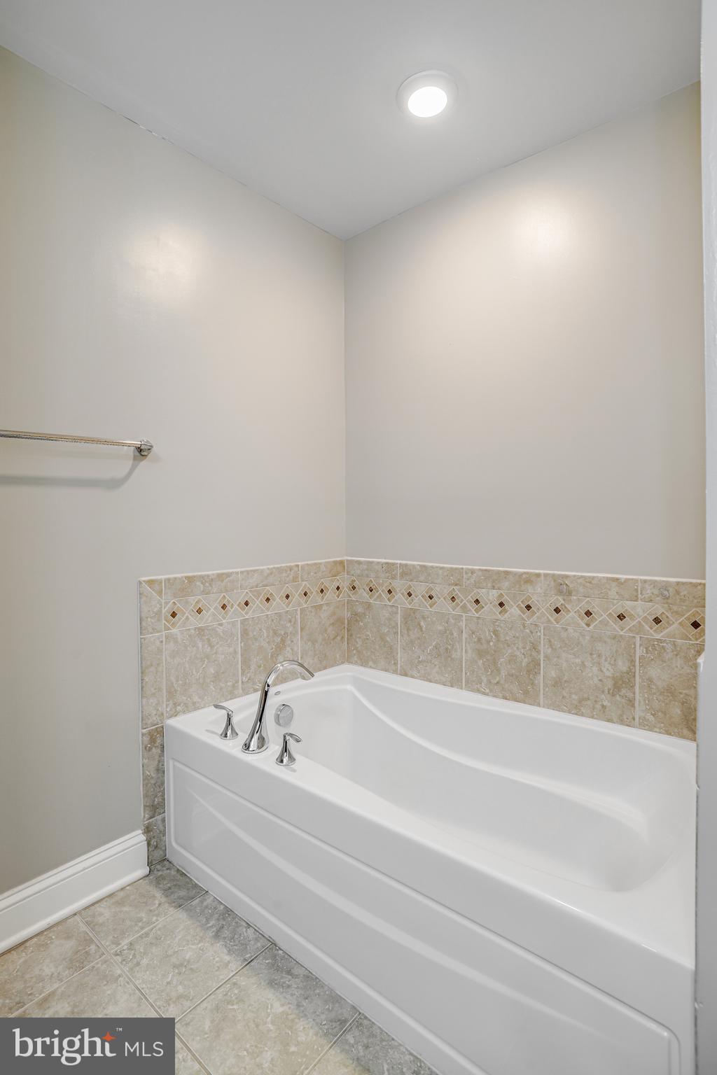 625 DIAMONDBACK DRIVE 15-A