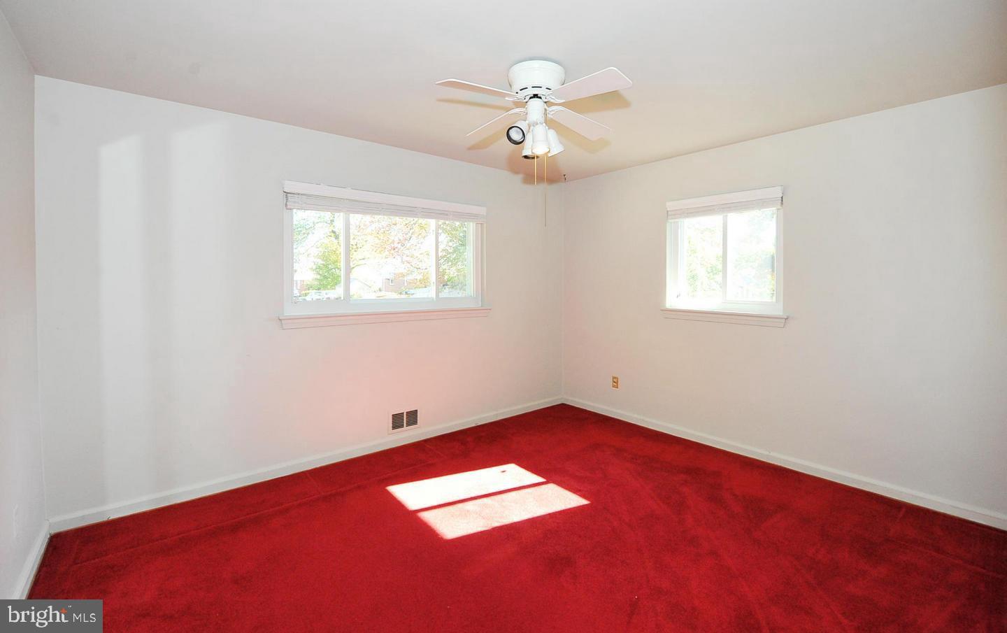 8103 KENNEWICK AVENUE