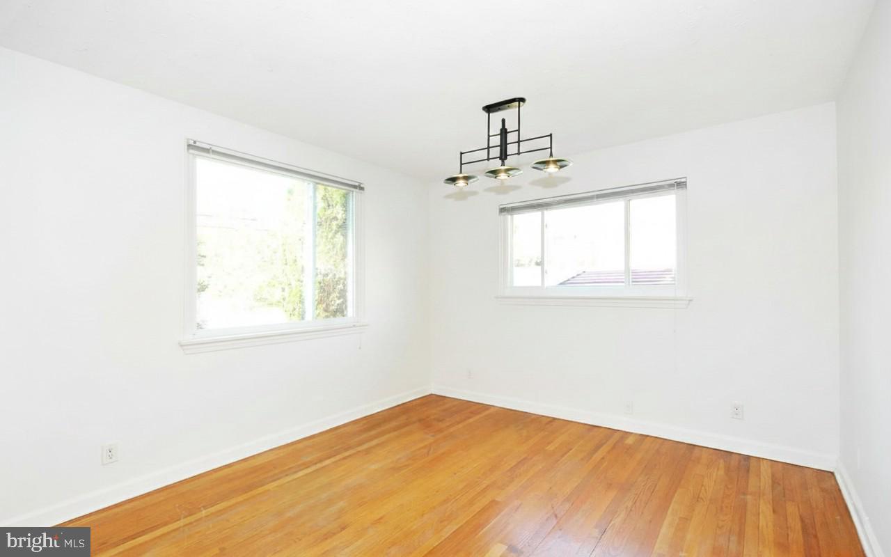 8103 KENNEWICK AVENUE