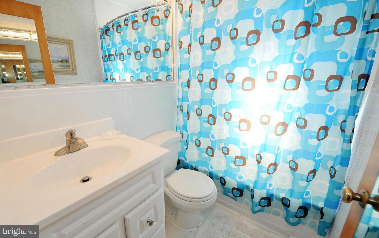 8103 KENNEWICK AVENUE