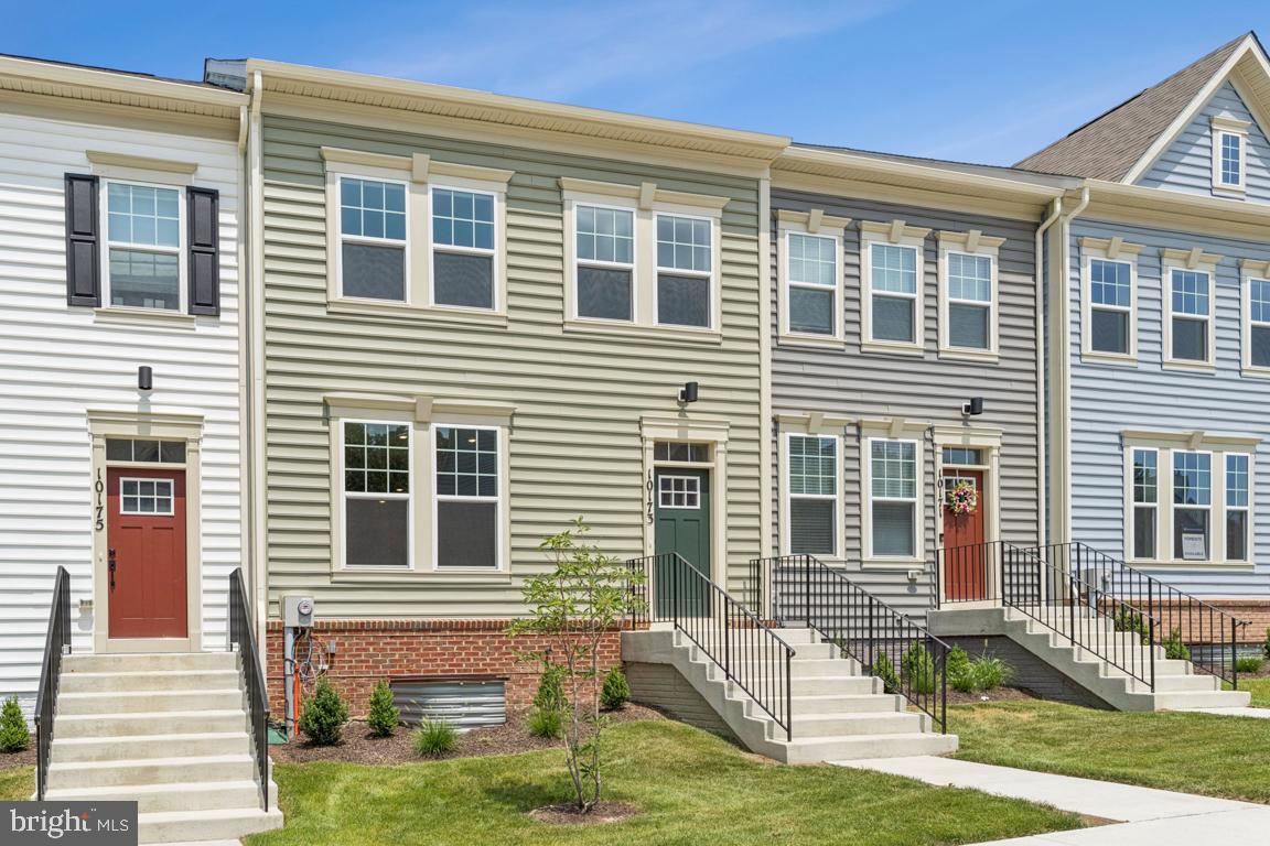 10173 KINGS GROVE WAY